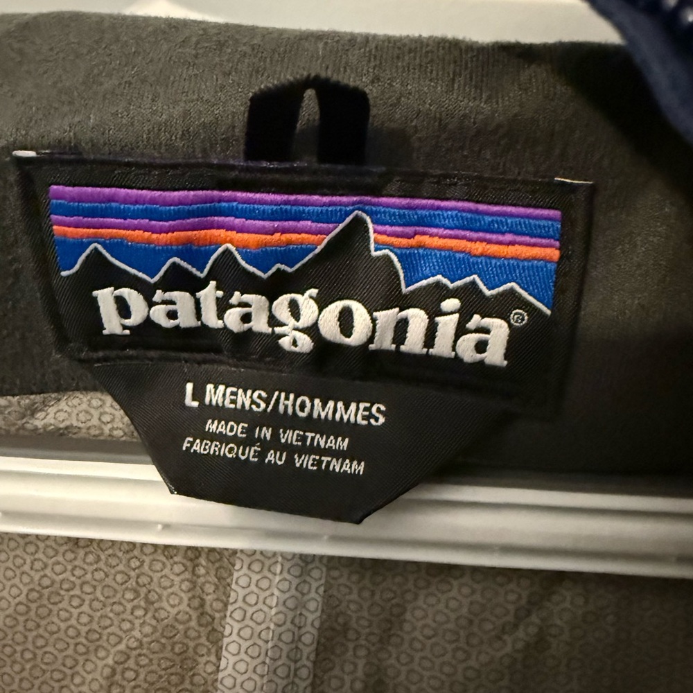 Patagonia Men's Deep Blue Raincoat - Picture 2 of 3